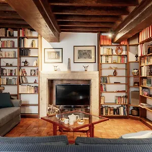 Domus Quiritum Charming, D'epoca A Campo De' Fiori Apartment