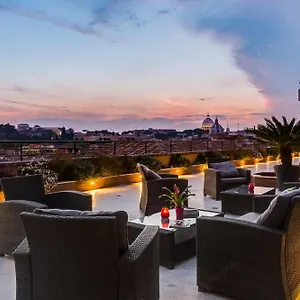 Navona Queen Rooftop Rom